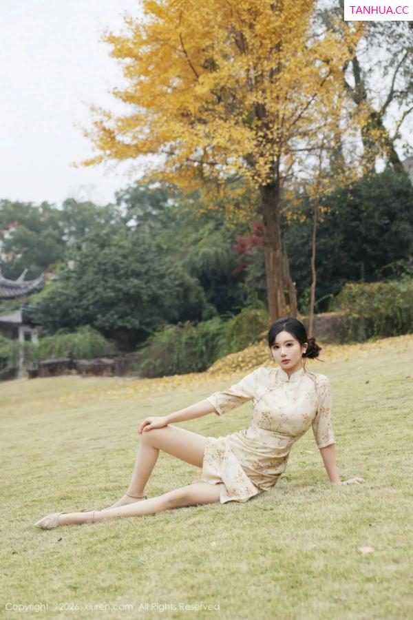   [XiuRen]高清写真图 2026.01.09 No.11214 小肉肉咪 黄色蕾丝内衣第8张图片